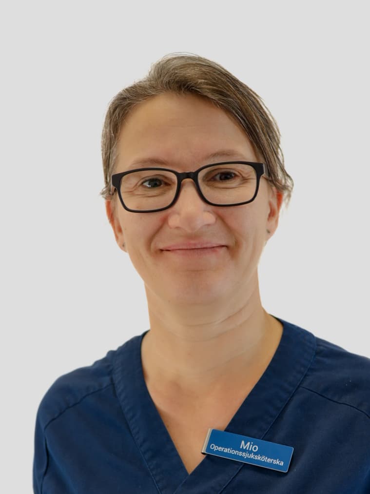 Mioara, operationssjuksköterska