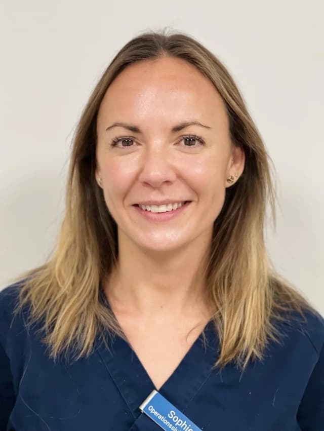 Sophie, Operationssjuksköterska